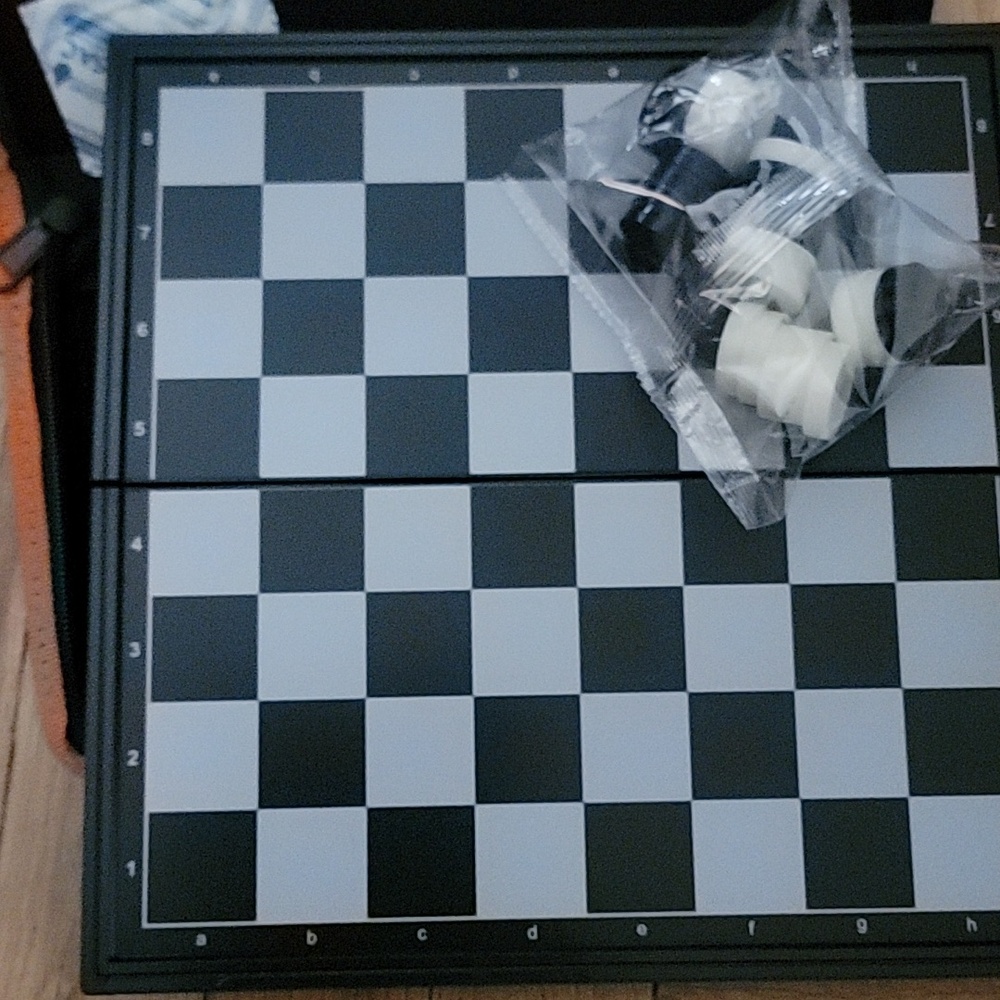 BUNDLE/TRAVEL CHECKERS & CHESS SETS/MAGNETIC - Picture 8 of 16